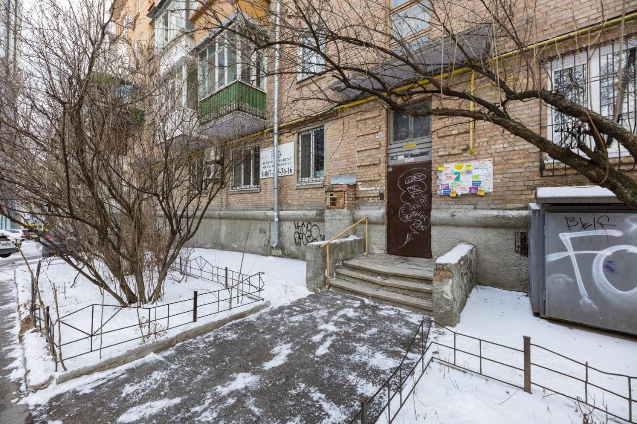 Ferienwohnung На Палаце Спорта Kiew Exterior foto
