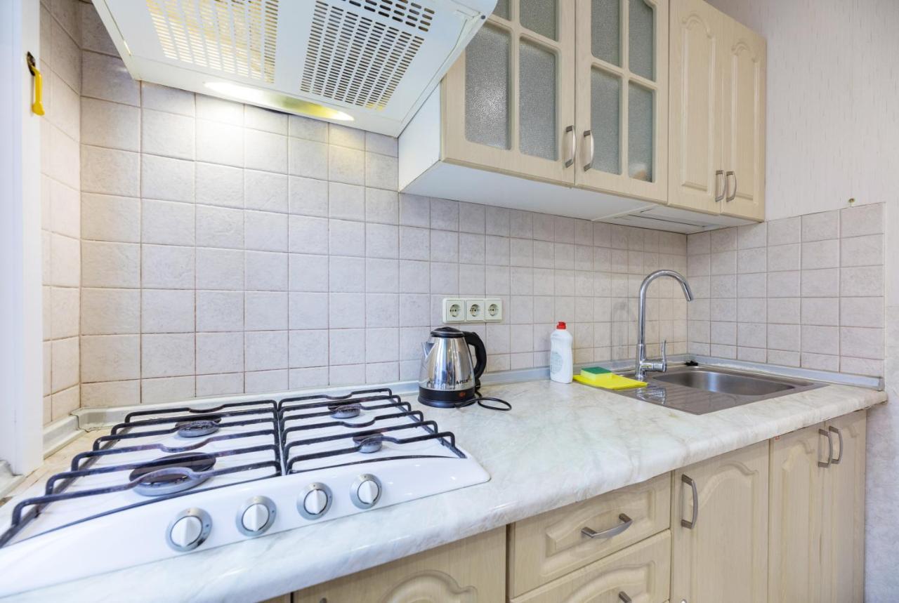 Ferienwohnung На Палаце Спорта Kiew Exterior foto